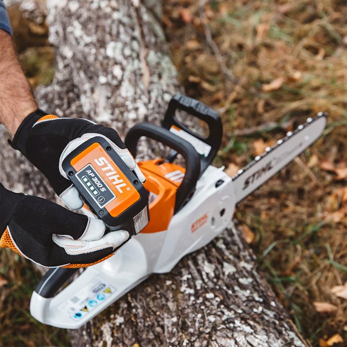 Battery Powered Stihl Rechargeable Chainsaw Stihl Chainsaw MSA 160