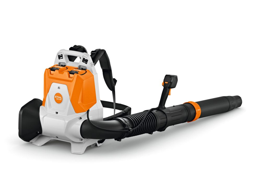 STIHL® BRA 280 – Battery Backpack Blower | 26N Blowing Force, Smart HMI Display