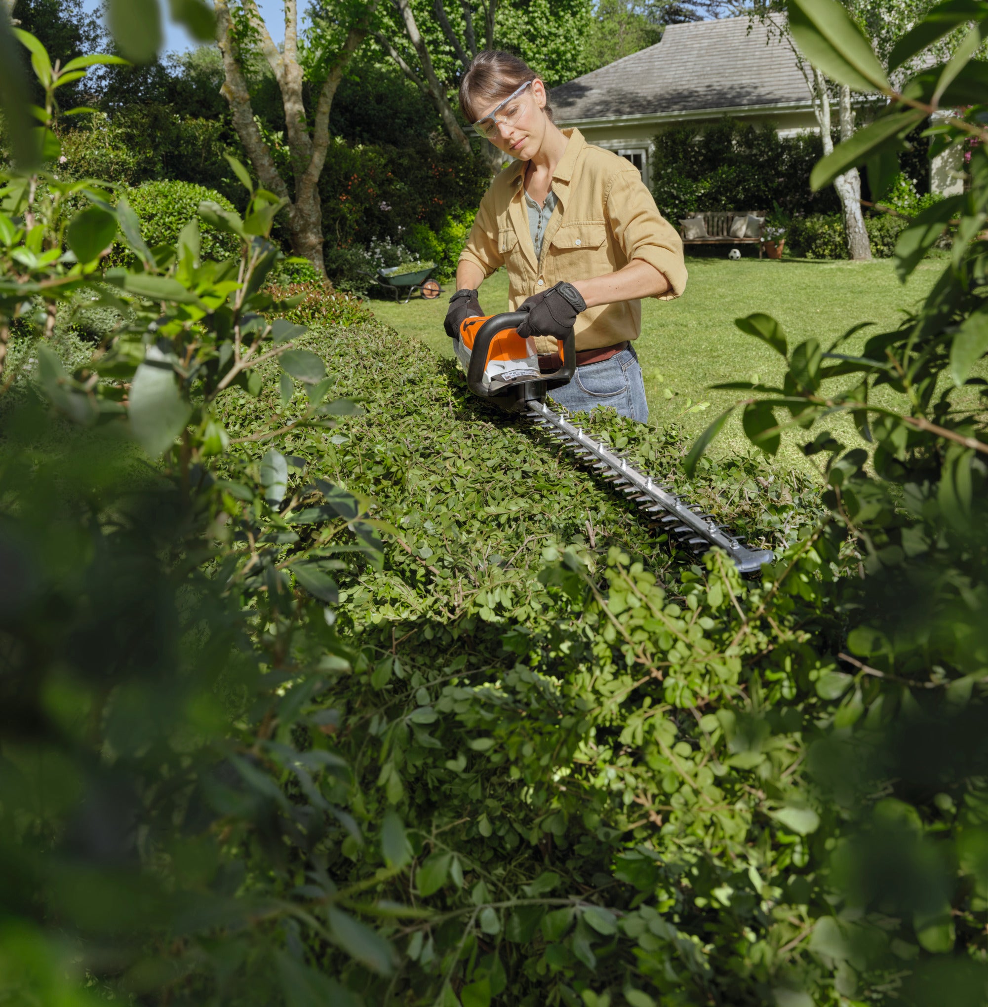 STIHL® HSA 60 Cordless Hedge Trimmer - AK System