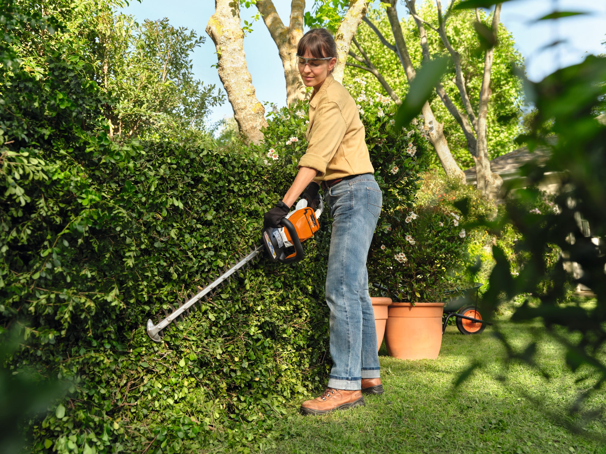 STIHL® HSA 60 Cordless Hedge Trimmer - AK System